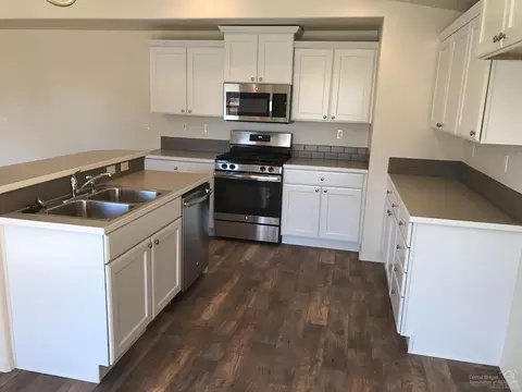 21177 Azalia Ave, Bend, OR 97702 photo 5
