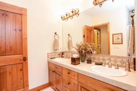 57445 Sun Eagle Ln, Sunriver, OR 97707 photo 15