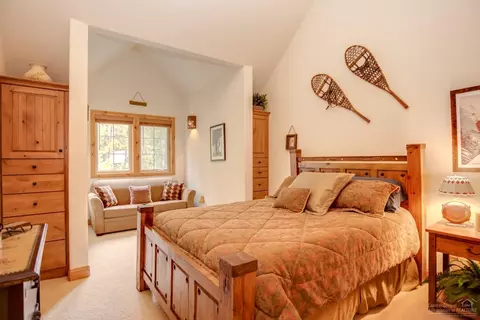 57445 Sun Eagle Ln, Sunriver, OR 97707 photo 17