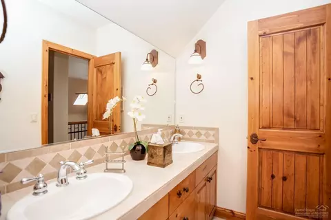 57445 Sun Eagle Ln, Sunriver, OR 97707 photo 18