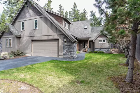 57445 Sun Eagle Ln, Sunriver, OR 97707 photo 2
