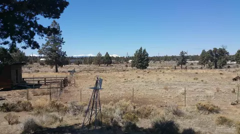 62763 Todd Rd, Bend, OR 97701 photo 3