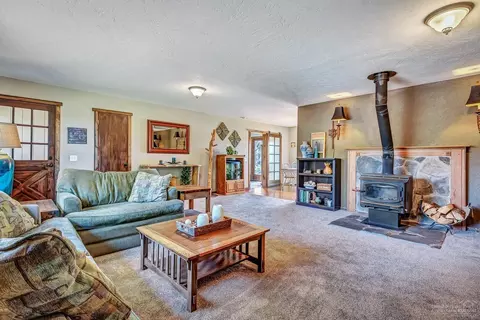 17635 Paladin Dr, Bend, OR 97703 photo 7