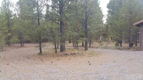 50814 Doe Loop, La Pine, OR 97739 photo 2