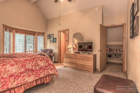57529 Circle Four Ln, Sunriver, OR 97707 photo 16