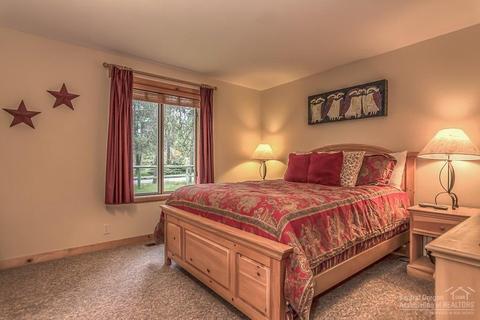 57529 Circle Four Ln, Sunriver, OR 97707 photo 12