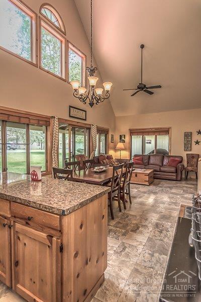 57529 Circle Four Ln, Sunriver, OR 97707 photo 10