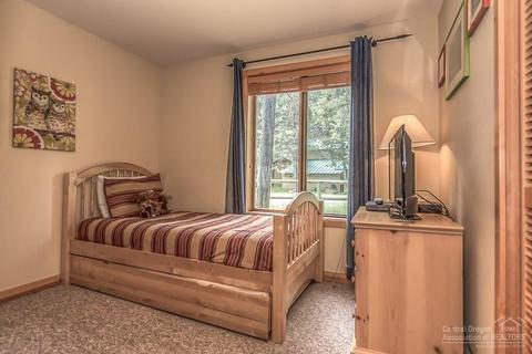 57529 Circle Four Ln, Sunriver, OR 97707 photo 15