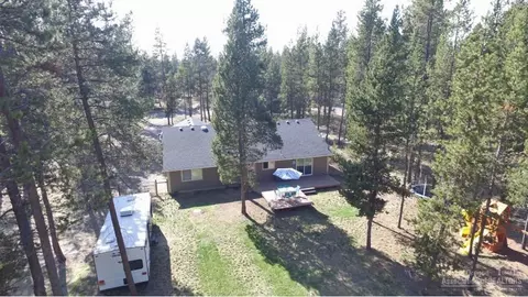 52640 Pine Dr, La Pine, OR 97739 photo 5