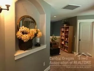 60852 Yellow Leaf St, Bend, OR 97702 photo 16