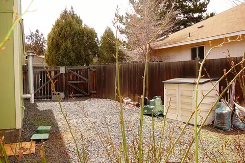 2012 NE Taylor Ct, Bend, OR 97701 photo 19