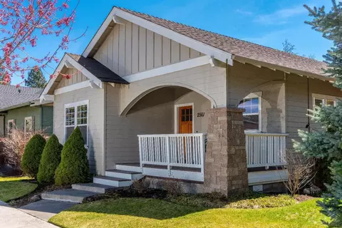 2561 NW High Lakes Loop, Bend, OR 97703 photo 2