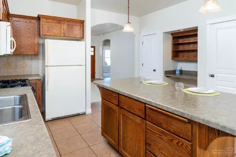 2561 NW High Lakes Loop, Bend, OR 97703 photo 6