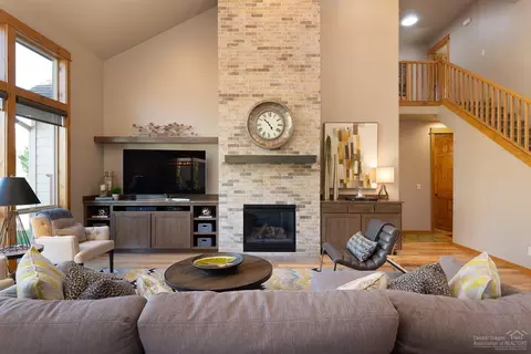 60816 Cobblestone Pl, Bend, OR 97702 photo 4