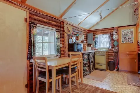 15751 Friendly St, La Pine, OR 97739 photo 3