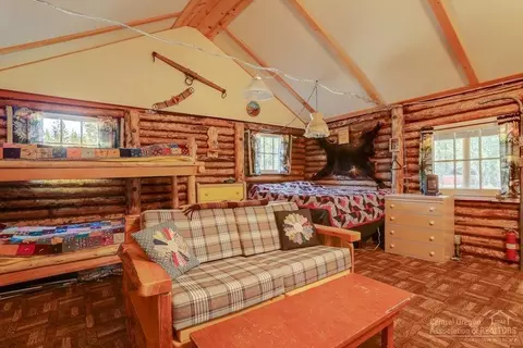 15751 Friendly St, La Pine, OR 97739 photo 7
