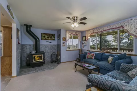 65128 Hunnell Rd, Bend, OR 97703 photo 7