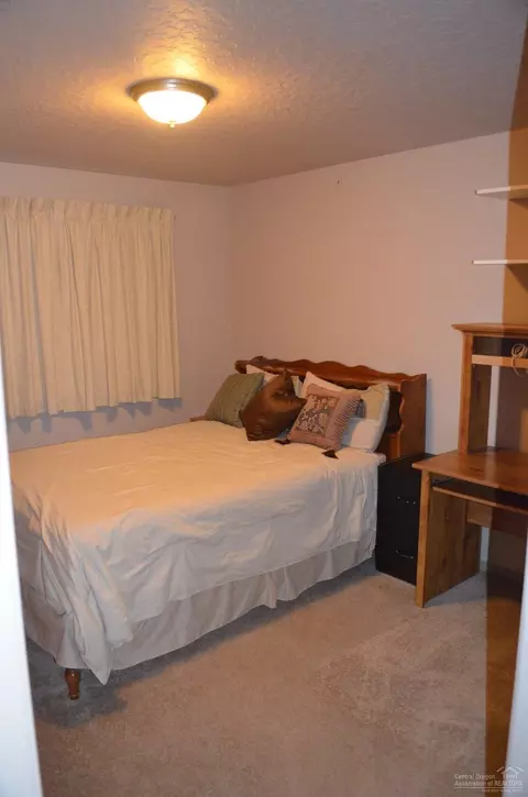 51275 Riley Ln, La Pine, OR 97739 photo 13