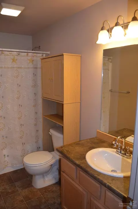 51275 Riley Ln, La Pine, OR 97739 photo 11