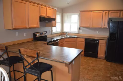 51275 Riley Ln, La Pine, OR 97739 photo 7