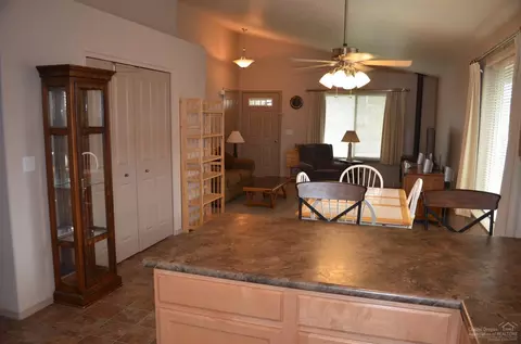 51275 Riley Ln, La Pine, OR 97739 photo 10