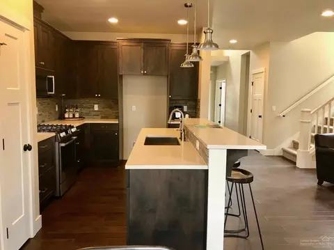 61590 SE Alstrup Rd, Bend, OR 97702 photo 4