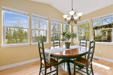 61915 Fall Creek Loop, Bend, OR 97702 photo 11