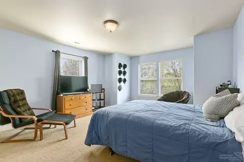 61915 Fall Creek Loop, Bend, OR 97702 photo 20