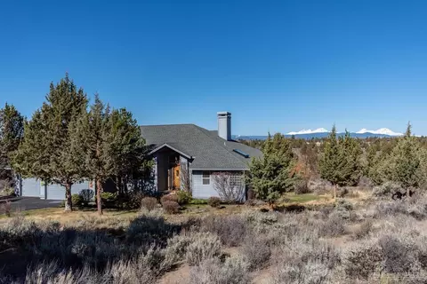22305 White Peaks Dr, Bend, OR 97702 photo 25