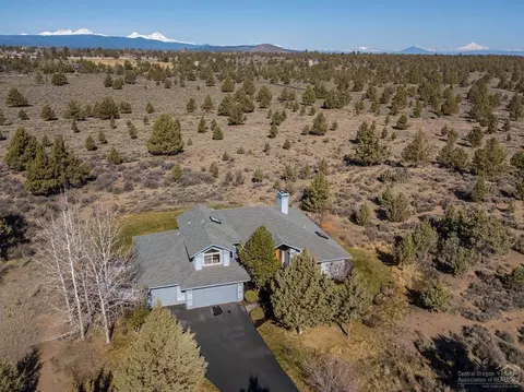 22305 White Peaks Dr, Bend, OR 97702 photo 24
