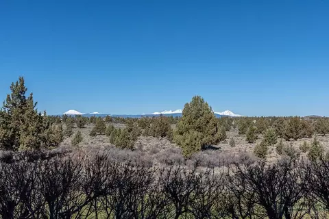 22305 White Peaks Dr, Bend, OR 97702 photo 23