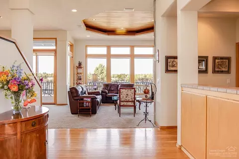 22305 White Peaks Dr, Bend, OR 97702 photo 6