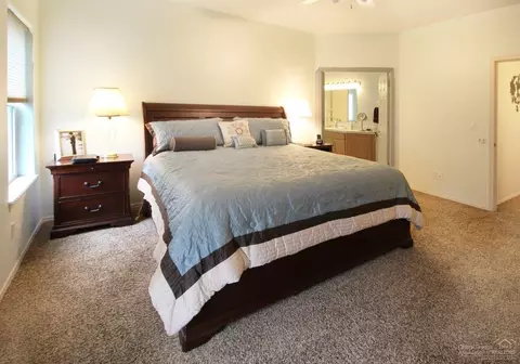 381 SE Soft Tail Loop, Bend, OR 97702 photo 13