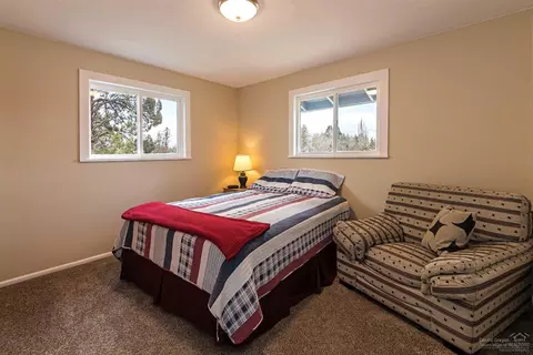 61775 Harmony Ln, Bend, OR 97701 photo 11