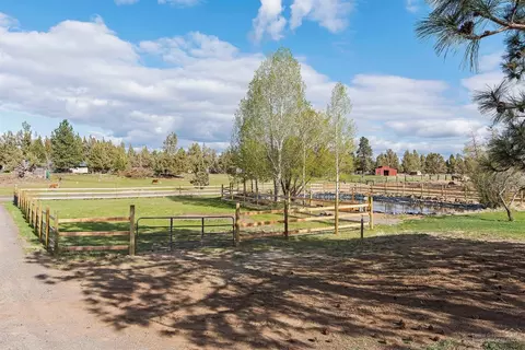 61775 Harmony Ln, Bend, OR 97701 photo 18