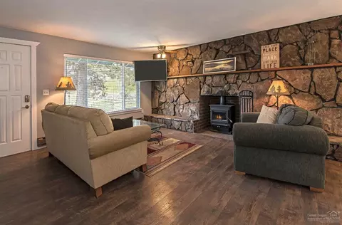 61775 Harmony Ln, Bend, OR 97701 photo 4