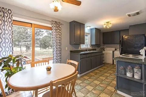 61775 Harmony Ln, Bend, OR 97701 photo 6