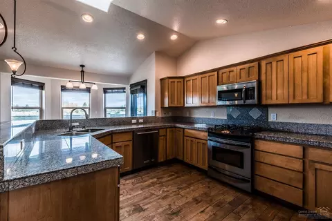 21540 Gift Rd, Bend, OR 97703 photo 15
