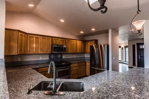 21540 Gift Rd, Bend, OR 97703 photo 14