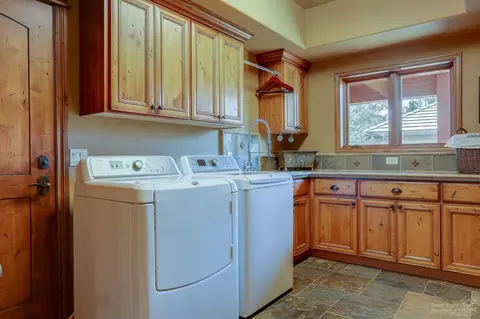 19586 Green Lakes Loop, Bend, OR 97702 photo 15