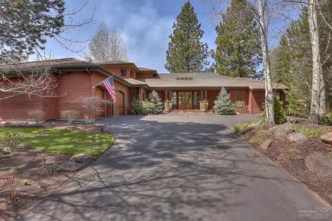 19586 Green Lakes Loop, Bend, OR 97702 photo 1