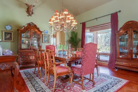 19586 Green Lakes Loop, Bend, OR 97702 photo 5