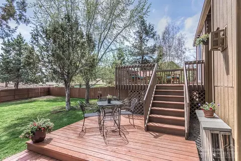 950 NE Locksley Dr, Bend, OR 97701 photo 20