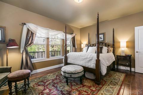 209 NW 16th St, Bend, OR 97703 photo 11