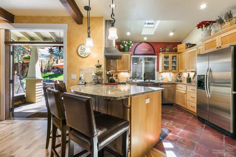 209 NW 16th St, Bend, OR 97703 photo 8