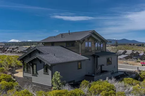 61360 Lost Hollow Loop, Bend, OR 97702 photo 23