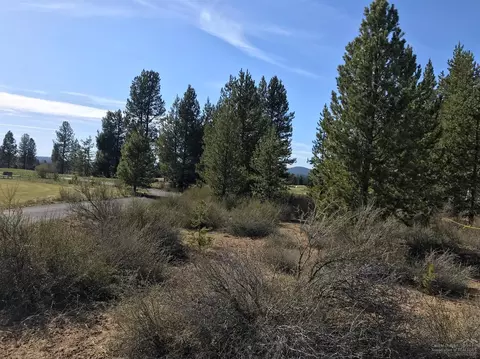 57018 Dancing Rock Loop, Bend, OR 97707 photo 2