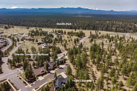 19104 NW Chiloquin Dr, Bend, OR 97703 photo 2