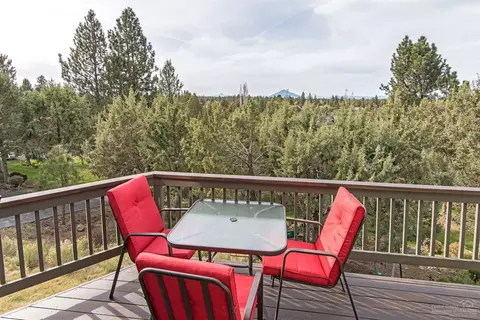 66538 Ponderosa Loop, Bend, OR 97703 photo 4