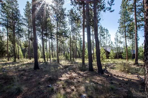 56474 Sunstone Loop, Bend, OR 97707 photo 4